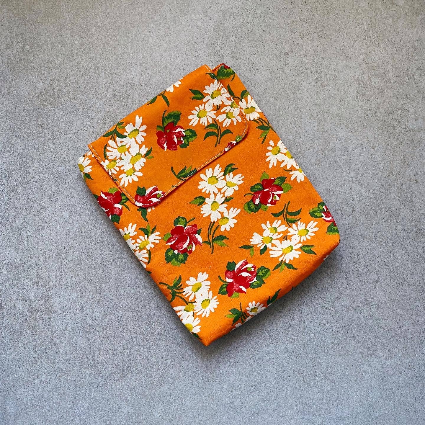 Retro Floral Padded Book Sleeve with Flap Closure